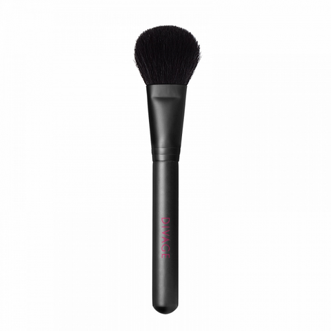 NATURAL UNIVERSAL BRUSH FOR BLUSH AND POWDER
