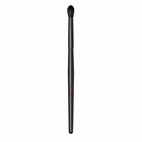 LONG-BRISTLED EYESHADOW BRUSH